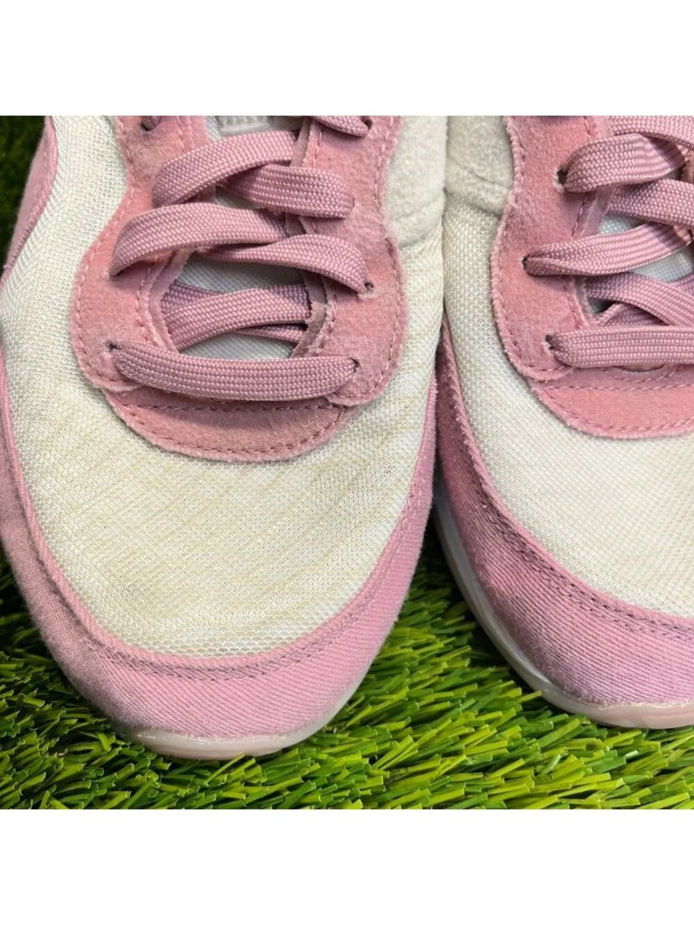 Nike Air Max Motif Girls Size 7Y Pink White Athletic Running Shoes Sneakers